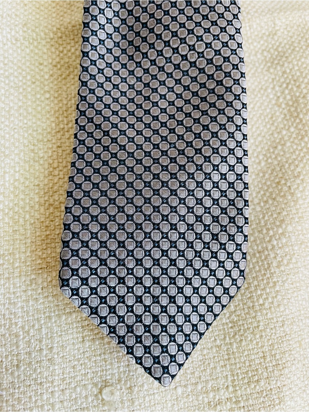 JZ Richards Classic Men's Silver Black 100% Silk Geometric Tie